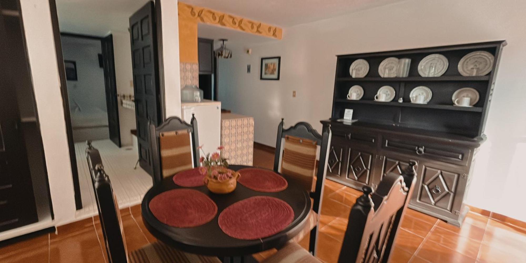 One-Bedroom Apartment,1544701246:JPEG